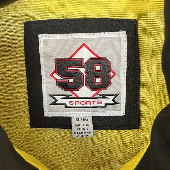 Iowa Hawkeyes Light Jacket - Picture 4 of 7